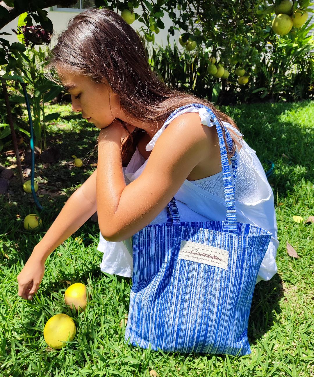 TOTE BAGS